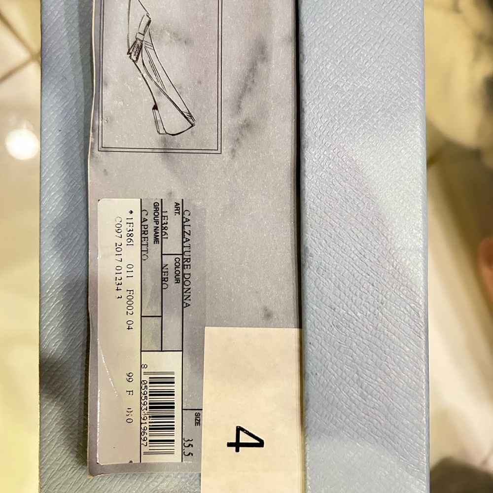 Prada black leather shoes - Picture 11 of 11